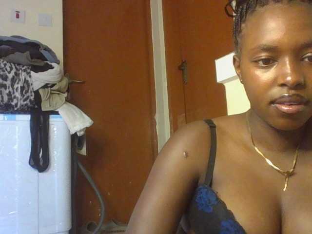 Sexykitty4's BongaCams show and profile