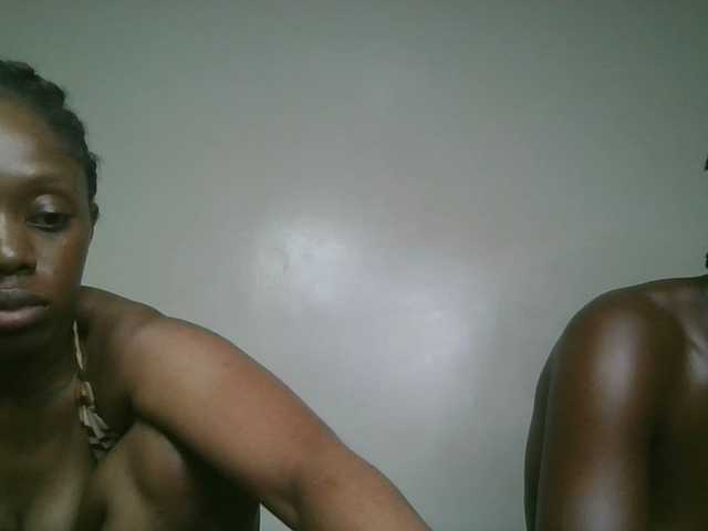 Sexykitty4's BongaCams show and profile