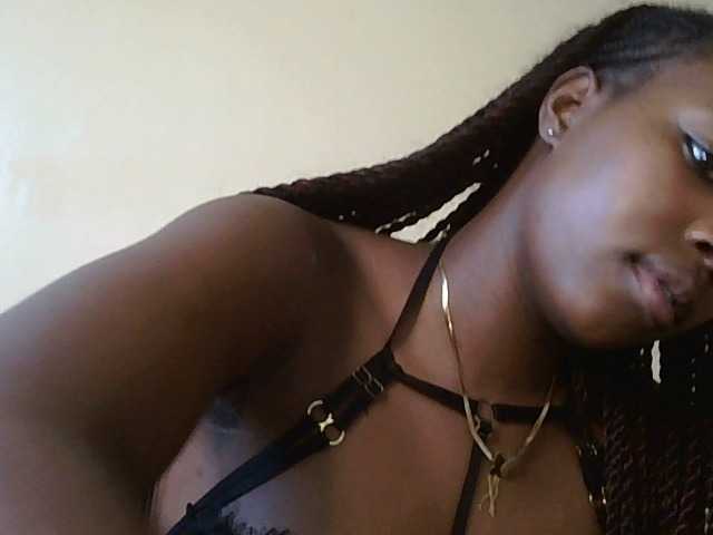 Sexykitty4's BongaCams show and profile