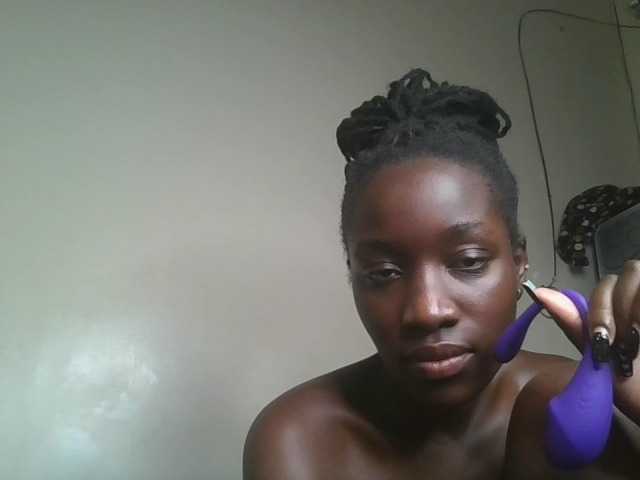 Sexykitty4's BongaCams show and profile