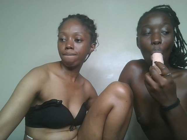 Sexykitty4's BongaCams show and profile