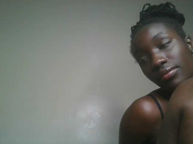 Sexykitty4's BongaCams show and profile