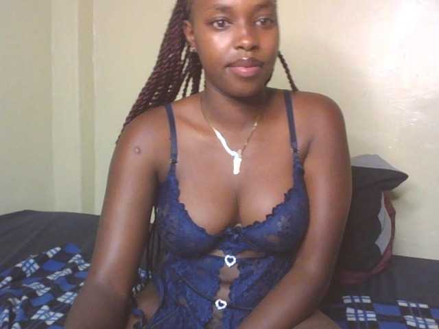 Sexykitty4's BongaCams show and profile