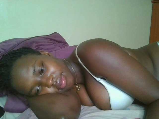 Sexykitty4's BongaCams show and profile