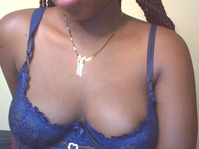 Sexykitty4's BongaCams show and profile