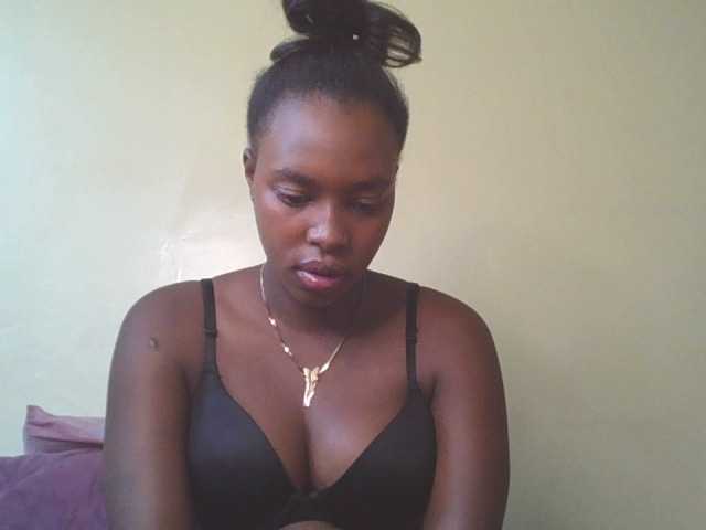 Sexykitty4's BongaCams show and profile