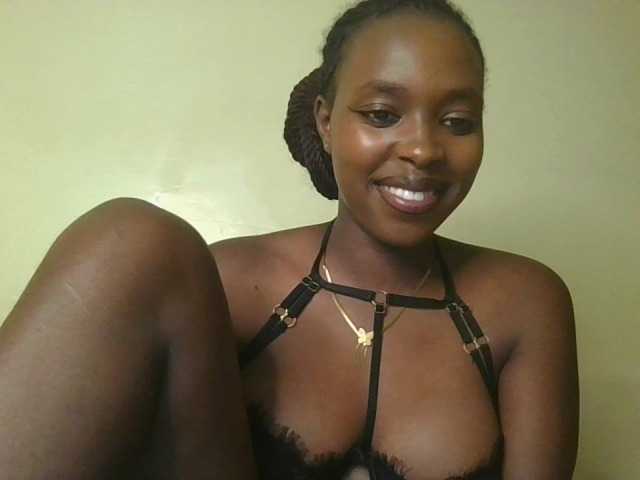 Sexykitty4's BongaCams show and profile