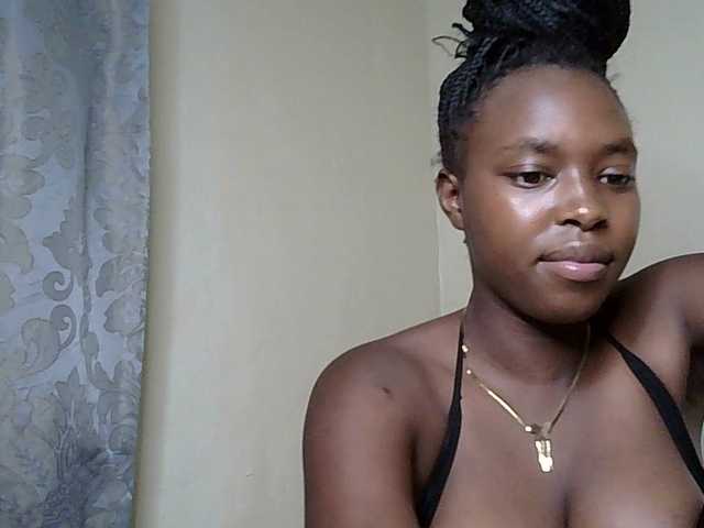 Sexykitty4's BongaCams show and profile