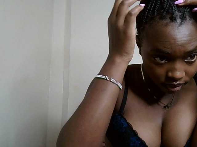 Sexykitty4's BongaCams show and profile