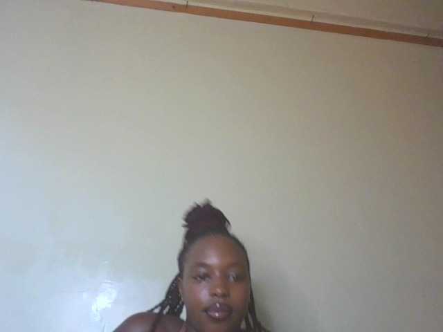 Sexykitty4's BongaCams show and profile