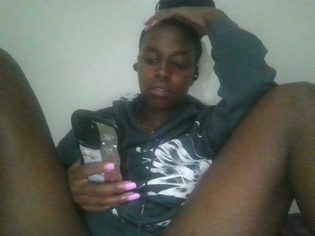 Sexykitty4 Live Cam on BongaCams