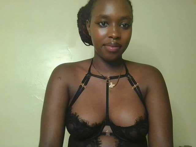 Sexykitty4's BongaCams show and profile