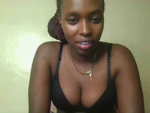 Sexykitty4's BongaCams show and profile