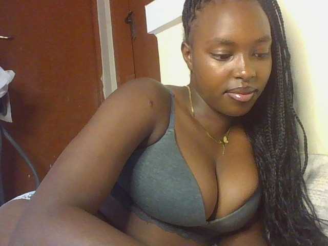 Sexykitty4's BongaCams show and profile