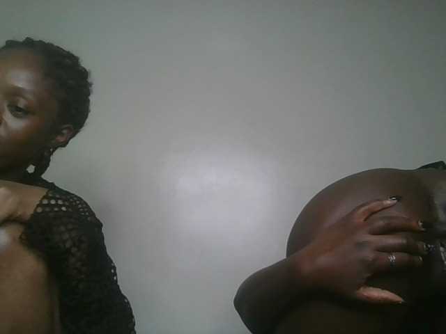 Sexykitty4's BongaCams show and profile