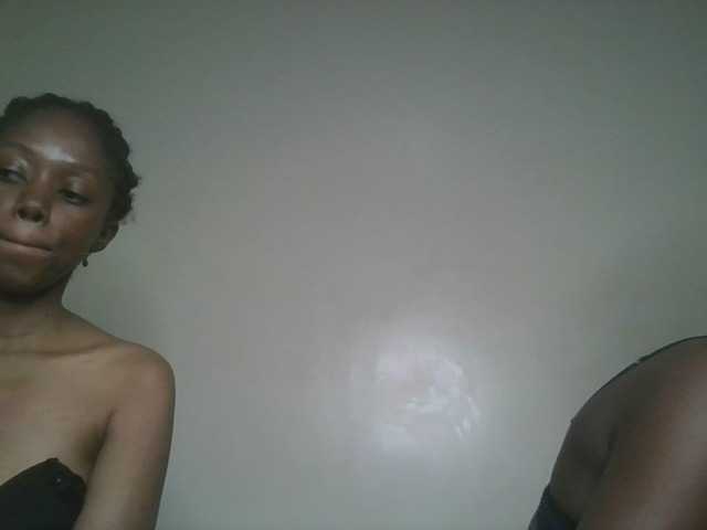 Sexykitty4's BongaCams show and profile