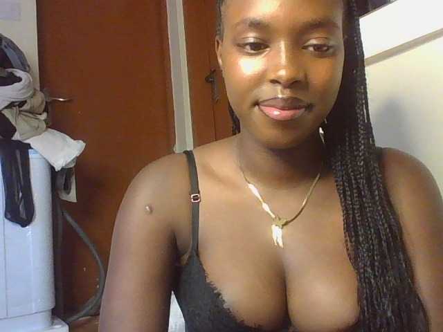 Sexykitty4's BongaCams show and profile