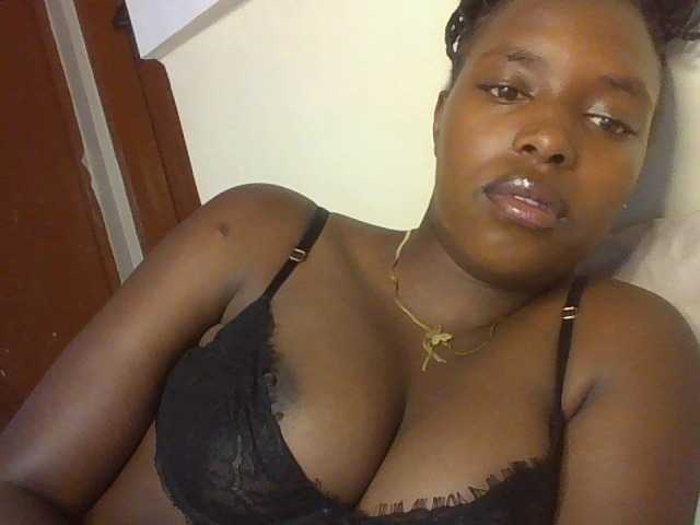 Sexykitty4's BongaCams show and profile