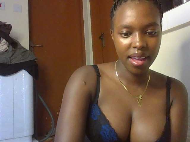 Sexykitty4's BongaCams show and profile