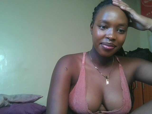 Sexykitty4's BongaCams show and profile