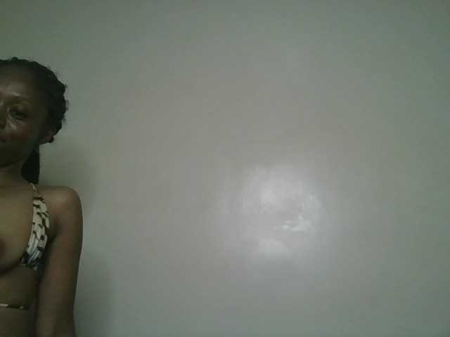 Sexykitty4's BongaCams show and profile