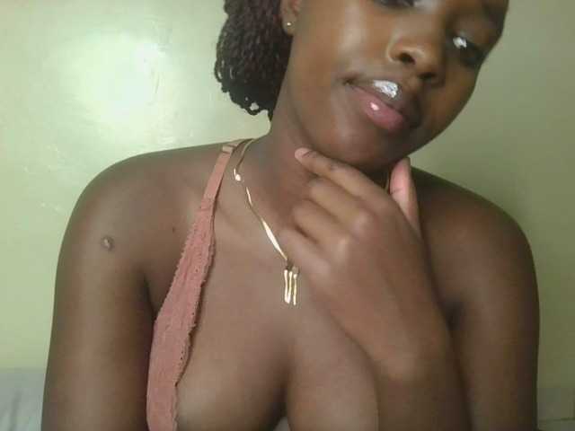 Sexykitty4's BongaCams show and profile