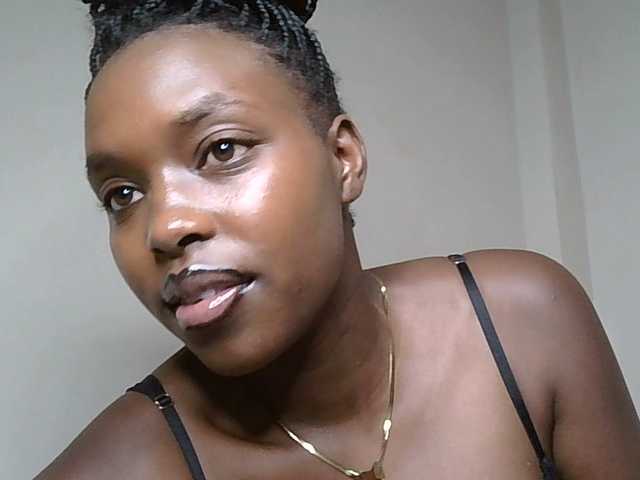 Sexykitty4's BongaCams show and profile