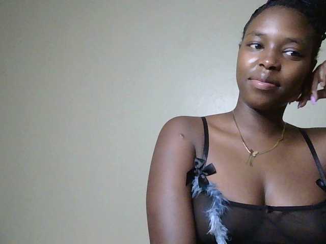 Sexykitty4's BongaCams show and profile