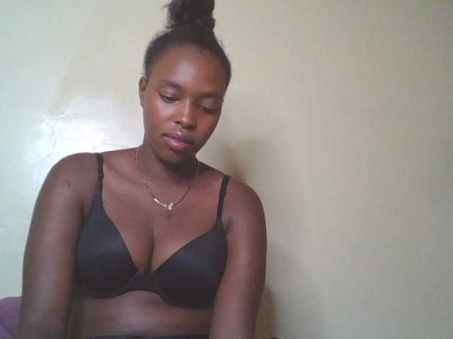 Sexykitty4's BongaCams show and profile