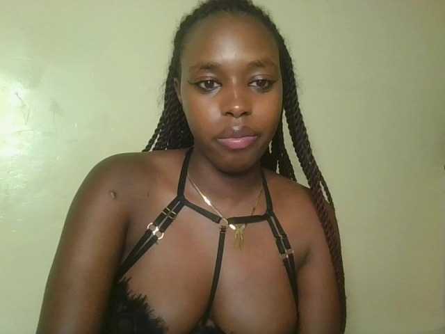 Sexykitty4's BongaCams show and profile