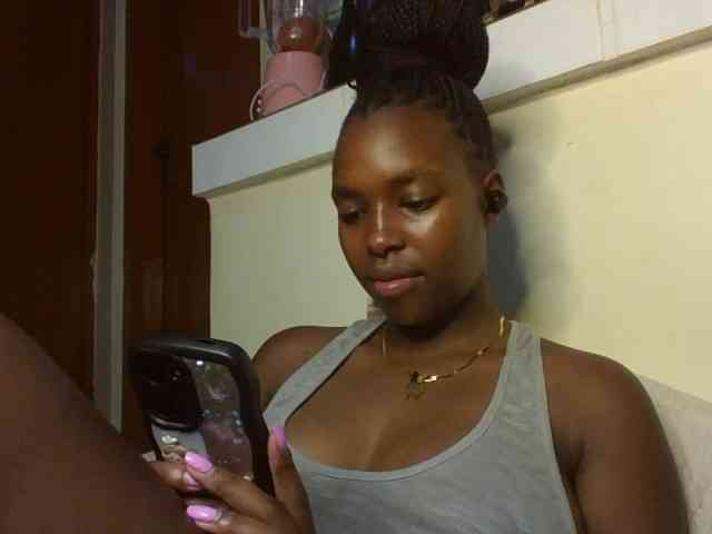 Sexykitty4 Live Webcam on BongaCams