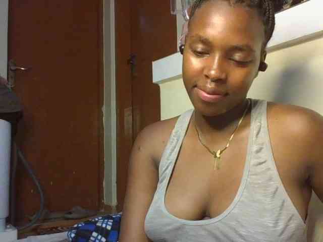 Sexykitty4 Live Webcam on BongaCams