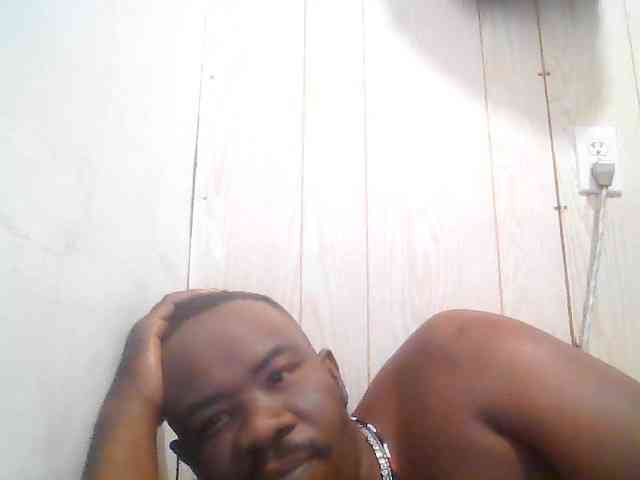 thuglife555 Live Webcam on BongaCams