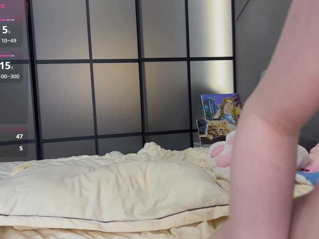 MiraJuicyJune's BongaCams show and profile