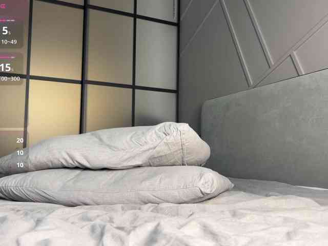 MiraJuicyJune MiraJuicyJune