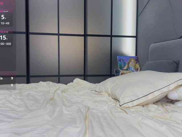 MiraJuicyJune MiraJuicyJune