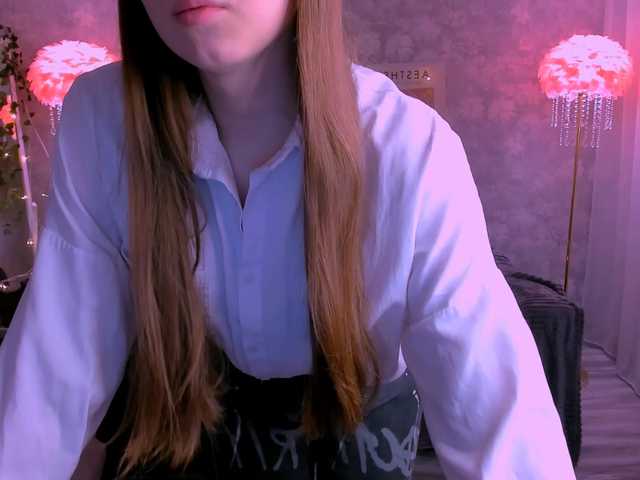 sofinovvak's BongaCams show and profile