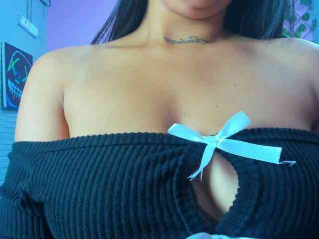 ScarlethJonz1 webcam