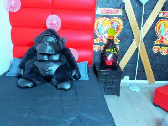 ScarlethJonz1 Live Webcam on BongaCams