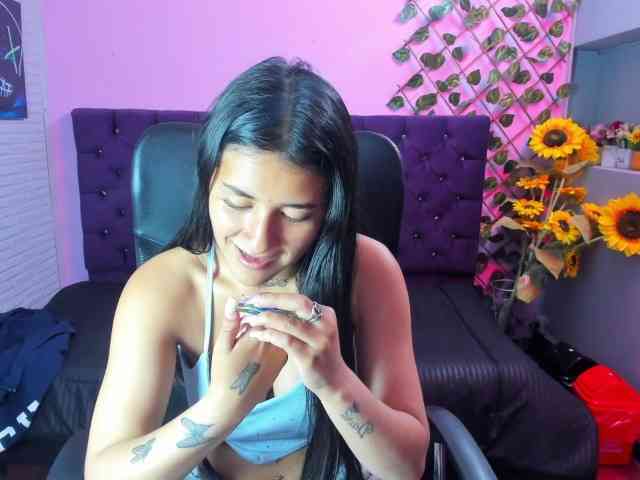 ScarlethJonz1 webcam