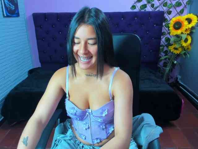 ScarlethJonz1 webcam