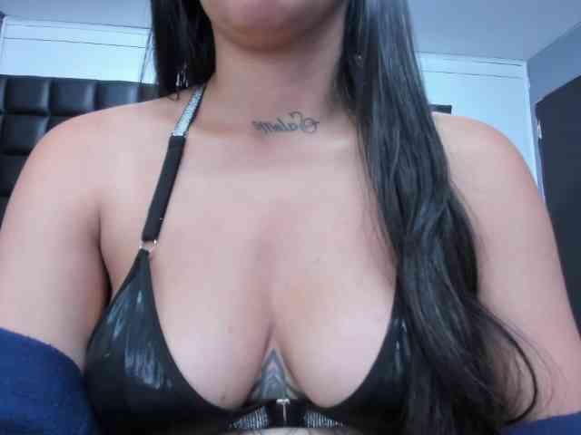 ScarlethJonz1 webcam