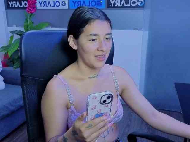 ScarlethJonz1 webcam