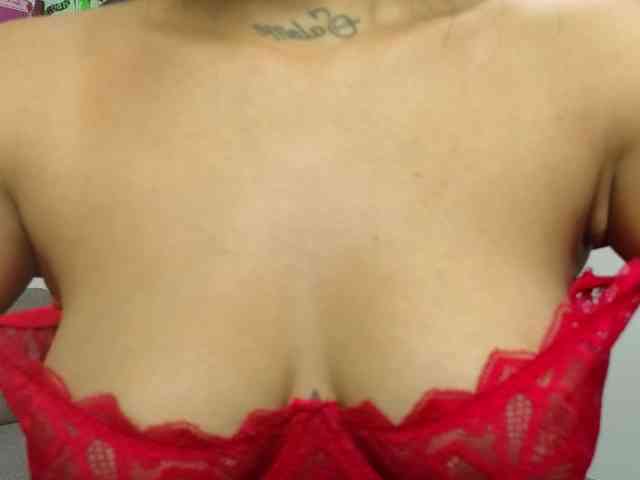 ScarlethJonz1 webcam