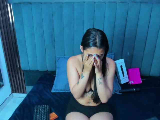 ScarlethJonz1 webcam