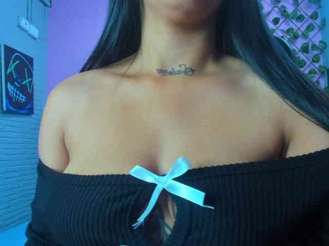 ScarlethJonz1 webcam