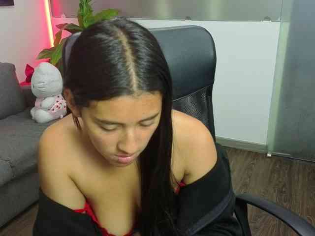 ScarlethJonz1 webcam