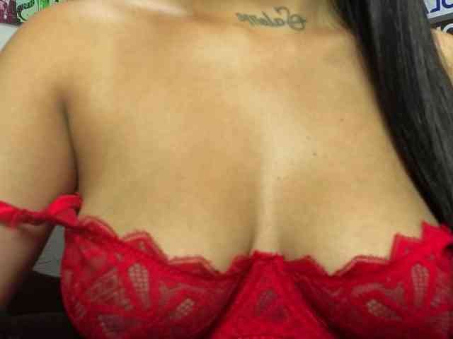 ScarlethJonz1 webcam