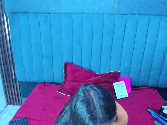 ScarlethJonz1 webcam