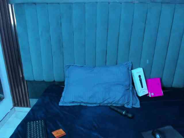 ScarlethJonz1 webcam